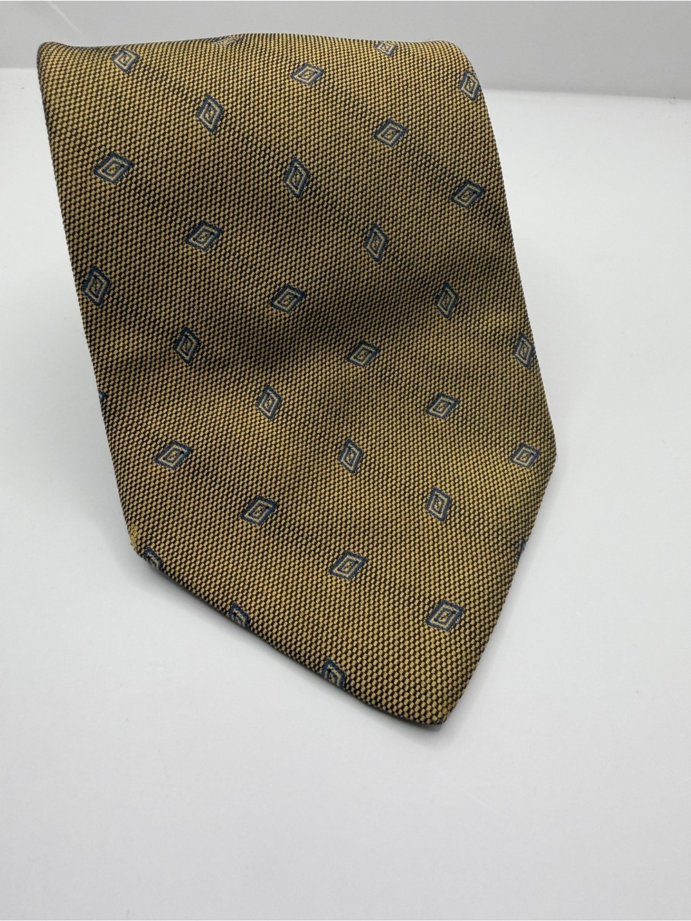 Brooks Brothers Gold Patterned Silk Tie